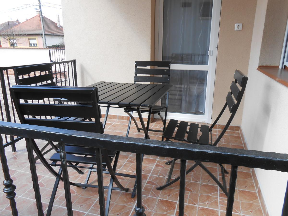 Imola Es Andrea Apartmanhaz 2 Hajdúszoboszló المظهر الخارجي الصورة